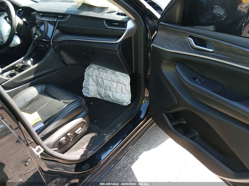 2023 JEEP GRAND CHEROKEE auction photo 5