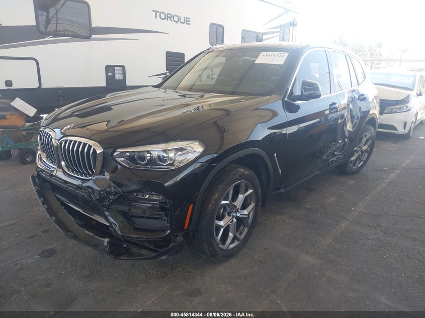 2020 BMW X3, Left Side, IAAI, VIN 5UXTY3C08L9D40730 — photo 2