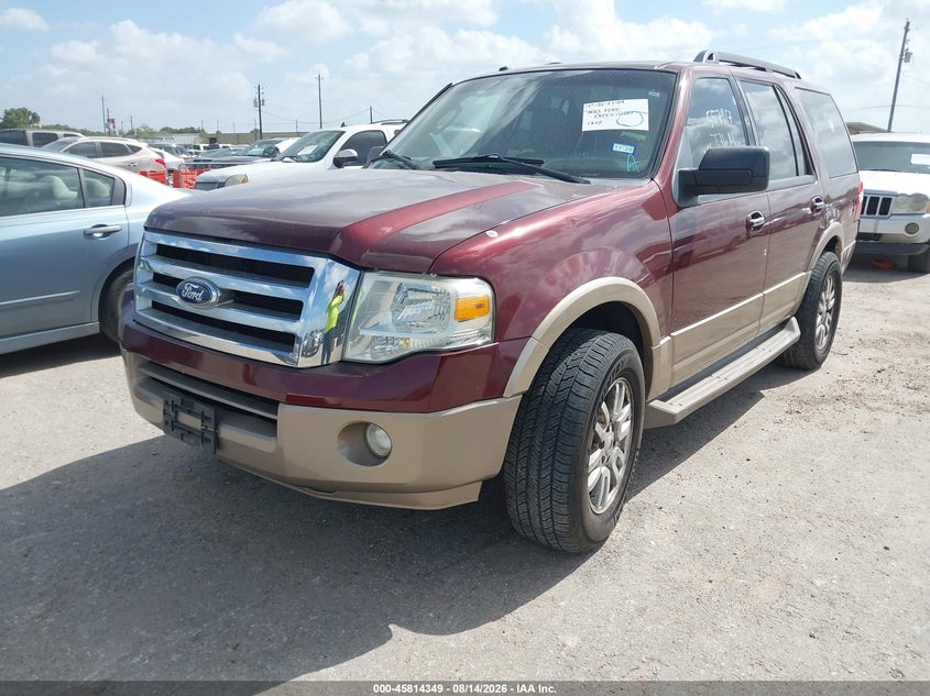 2012 Ford Expedition, Normal Wear & Tear, IAAI, VIN 1FMJU1H53CEF02910 — photo 2