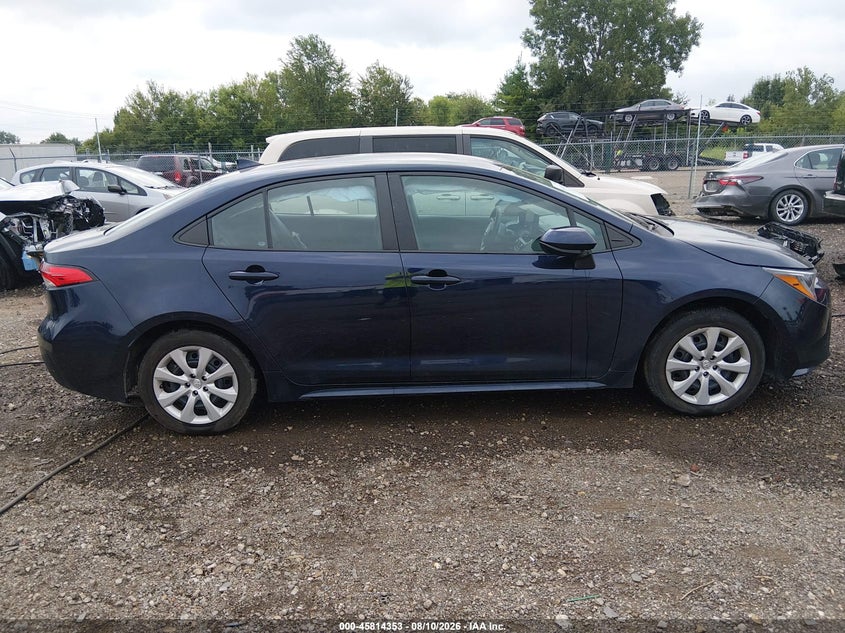 TOYOTA COROLLA - zdjęcie 13