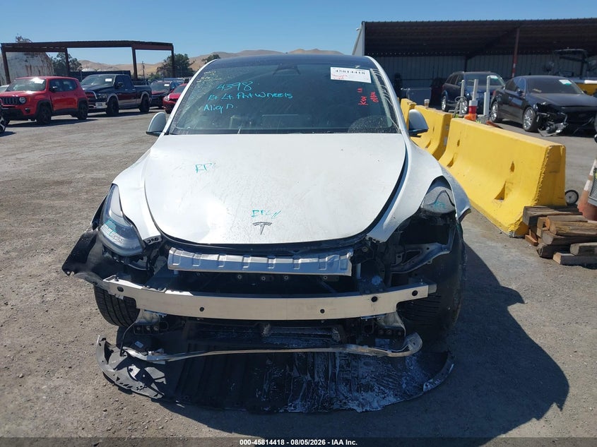 TESLA MODEL Y - zdjęcie 13