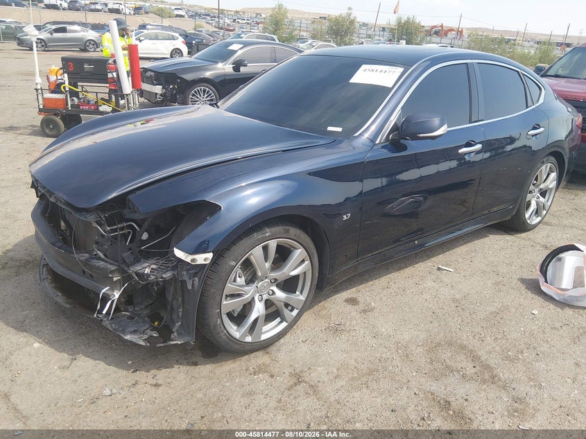 2015 INFINITI Q70 auction photo 2