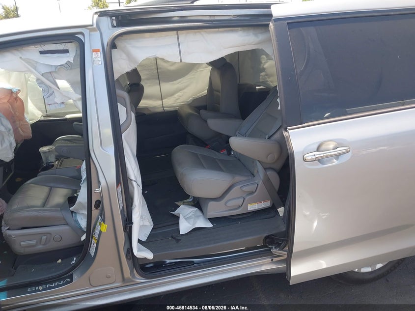 2016 TOYOTA SIENNA VAN 3.5L V-6 DOHC, VVT, 266HP