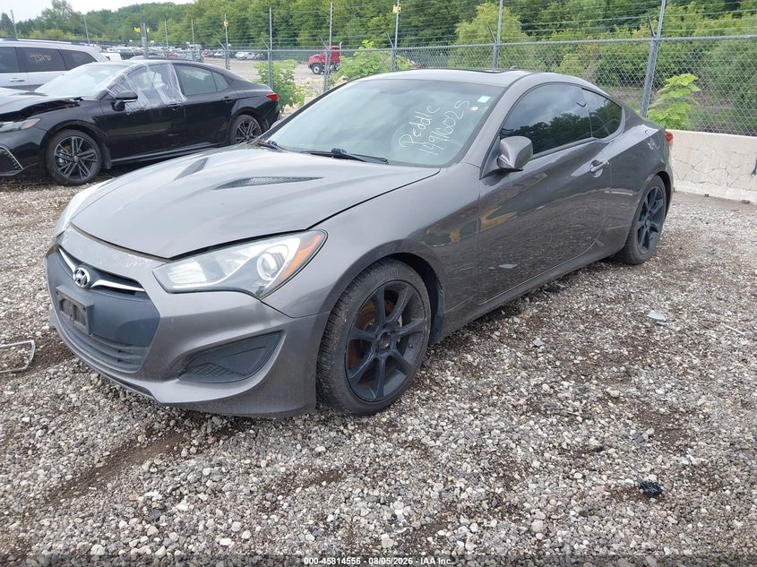 2013 HYUNDAI GENESIS auction photo 2