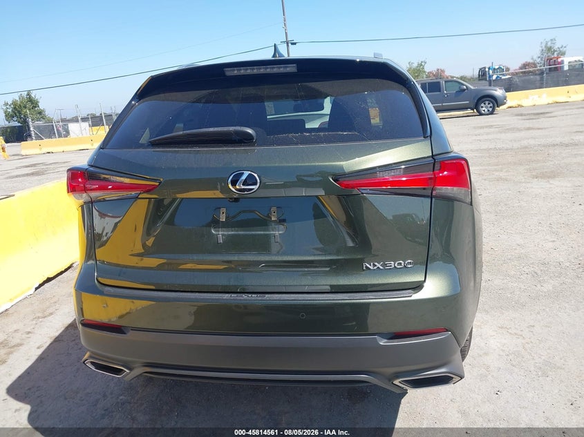 LEXUS NX 300 - zdjęcie 19