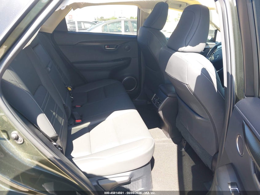 LEXUS NX 300 - zdjęcie 8