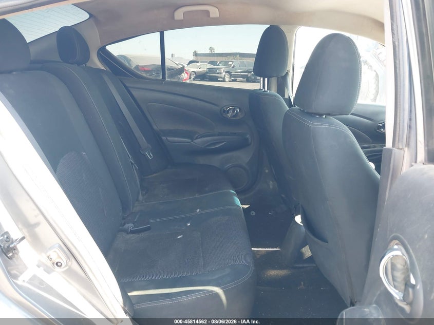 2017 NISSAN VERSA auction photo 8