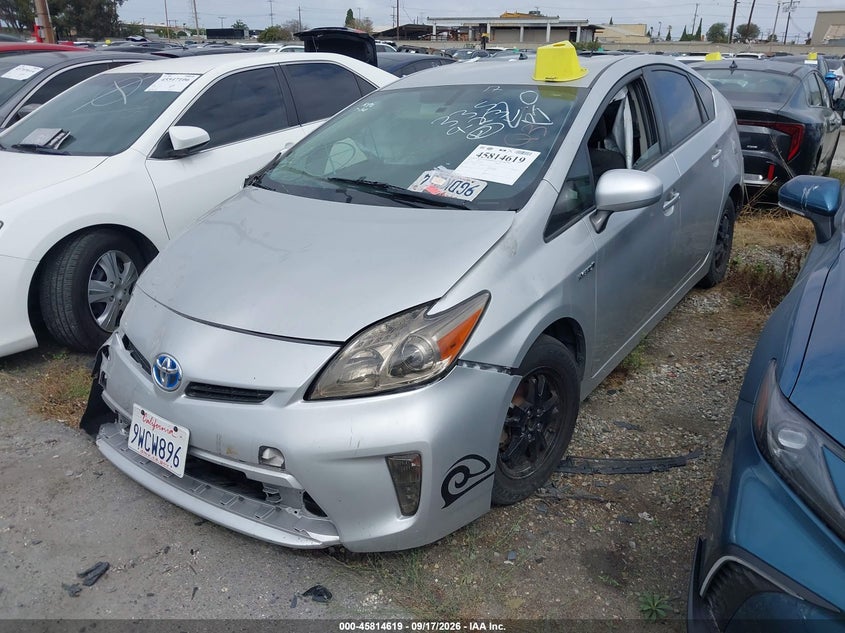 TOYOTA PRIUS - zdjęcie 2