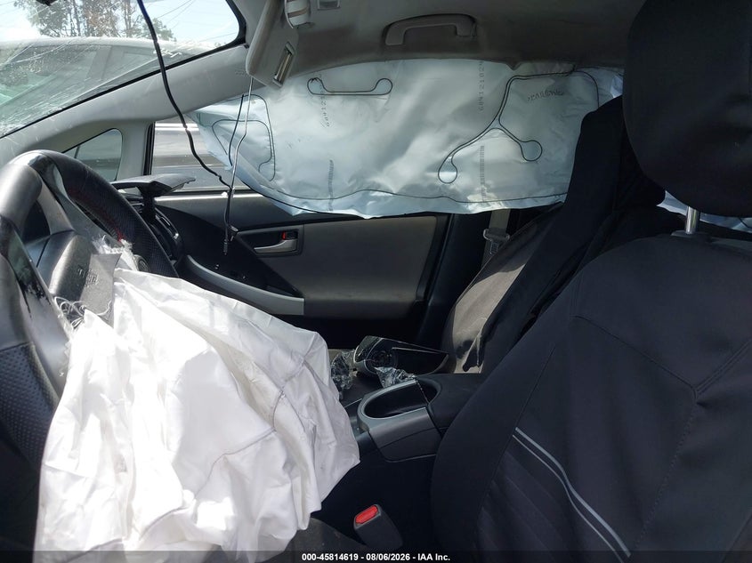TOYOTA PRIUS - zdjęcie 5