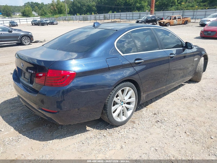 2015 BMW 528I auction photo 4