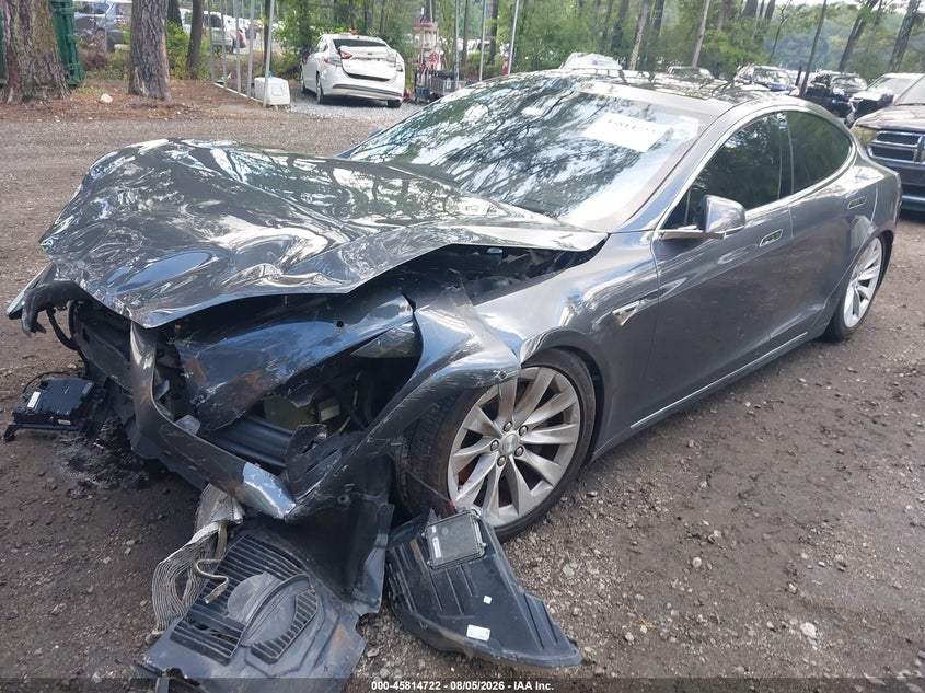 2016 TESLA MODEL S auction photo 2