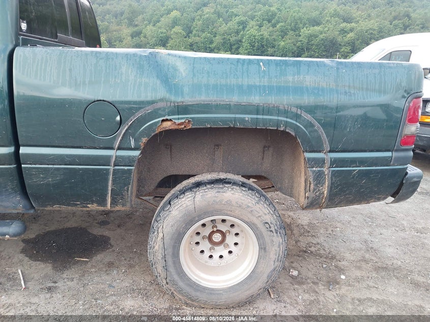 DODGE RAM 1500 2000 VIN 3B7HF13Z8YG162094