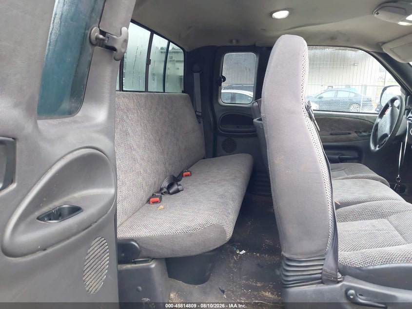 DODGE RAM 1500 2000 VIN 3B7HF13Z8YG162094