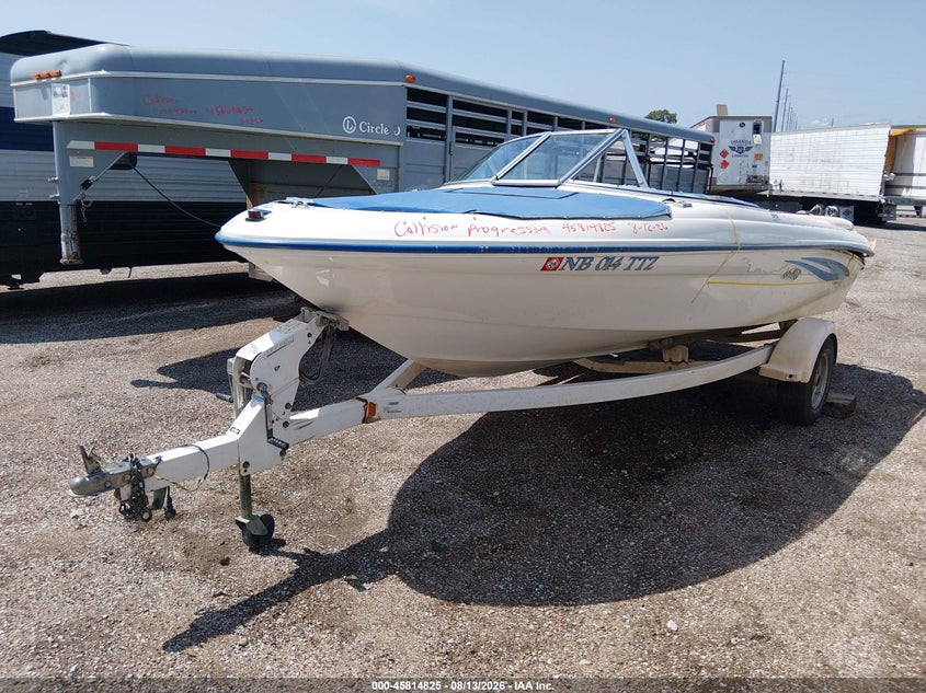 1995 SEA RAY 18' auction photo 2