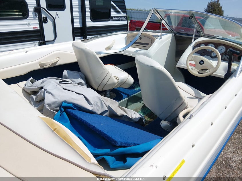 1995 SEA RAY 18' auction photo 5