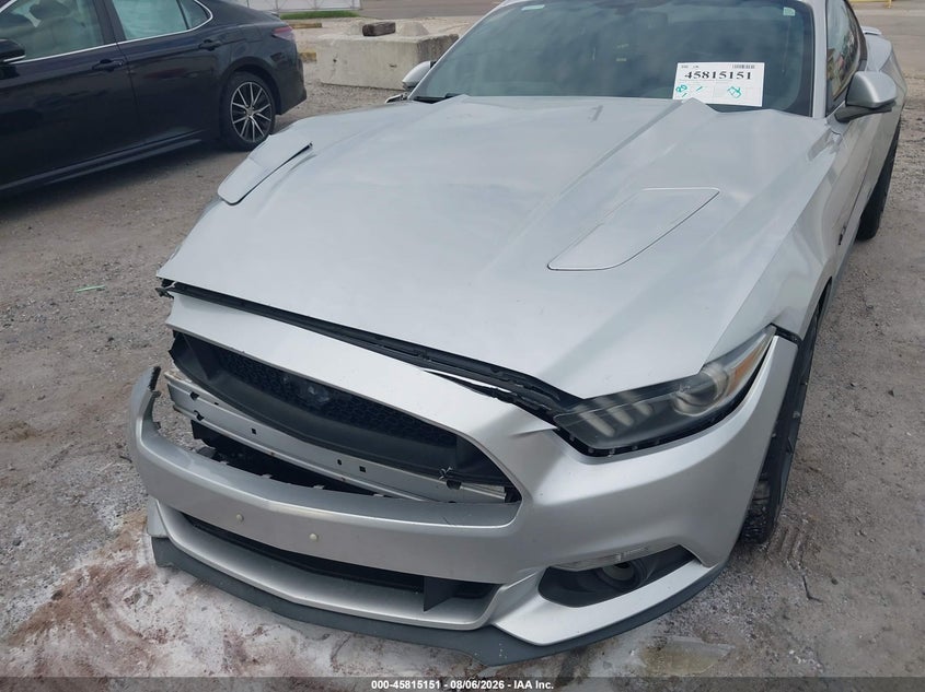 FORD MUSTANG - zdjęcie 18