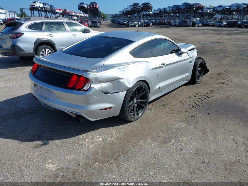FORD MUSTANG - zdjęcie 4