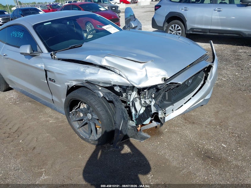 FORD MUSTANG - zdjęcie 6