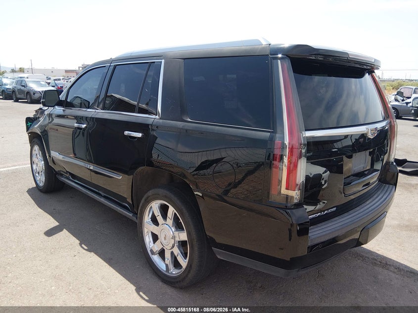 CADILLAC ESCALADE - zdjęcie 14