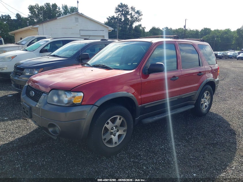 2005 FORD ESCAPE auction photo 2