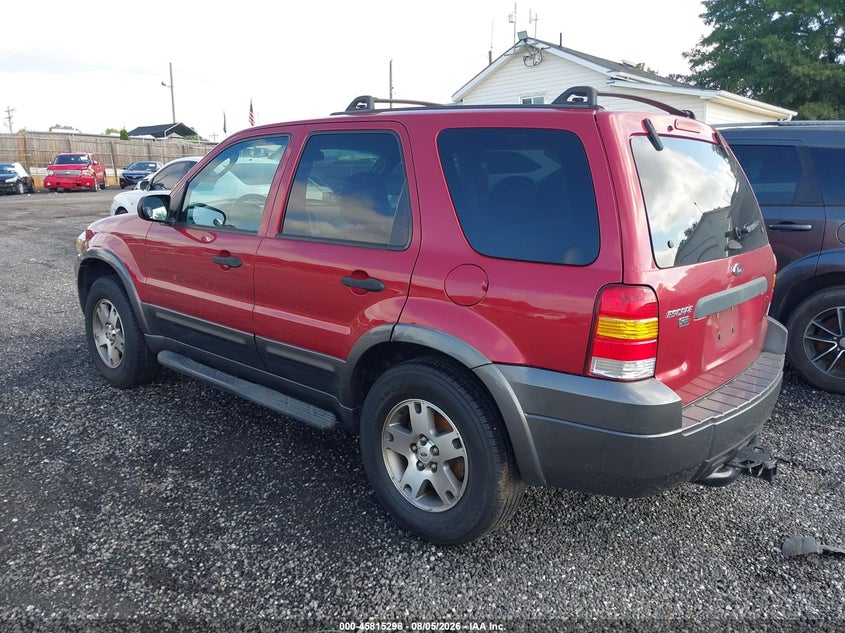 2005 FORD ESCAPE auction photo 3