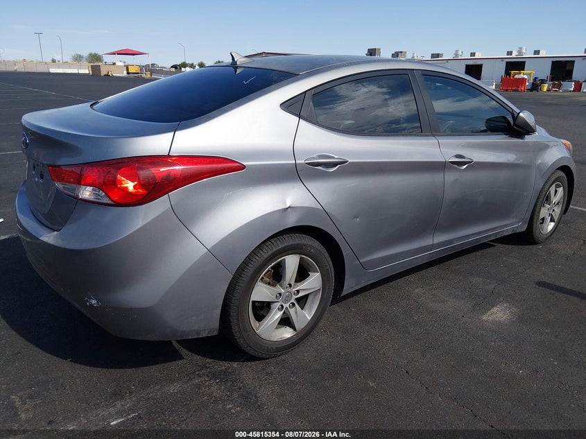 2012 HYUNDAI ELANTRA auction photo 4