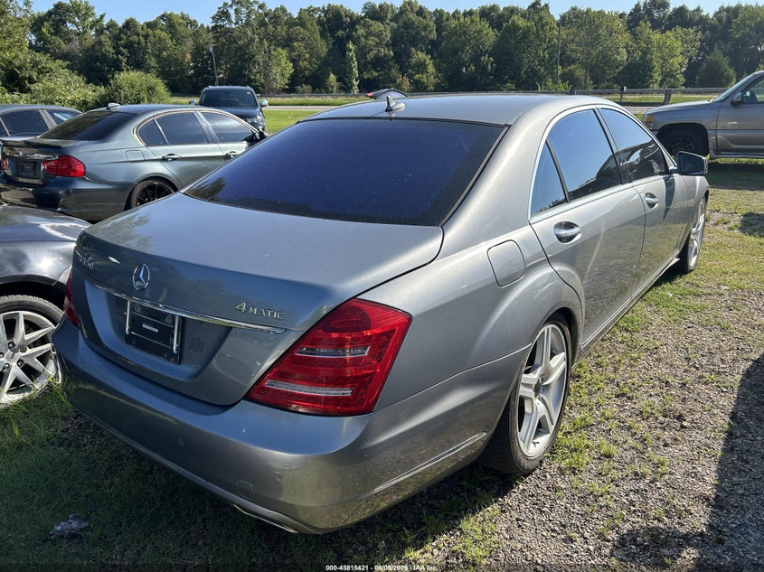 Vin: wddng8gb5aa333058, lot: 46314302, mercedes-benz s 550 4matic 20104