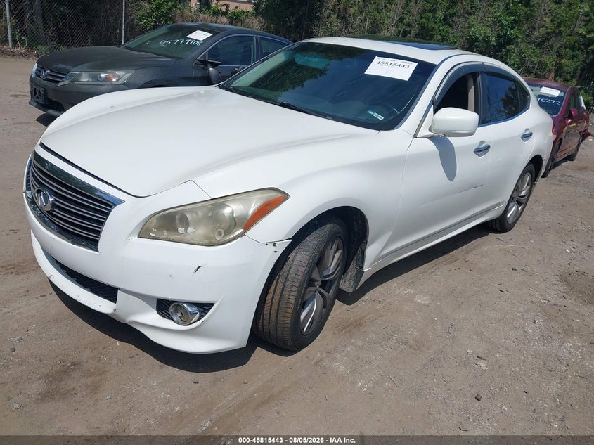 2011 Infiniti M, Left & Right Side, IAAI, VIN JN1BY1AR3BM371334 — photo 2