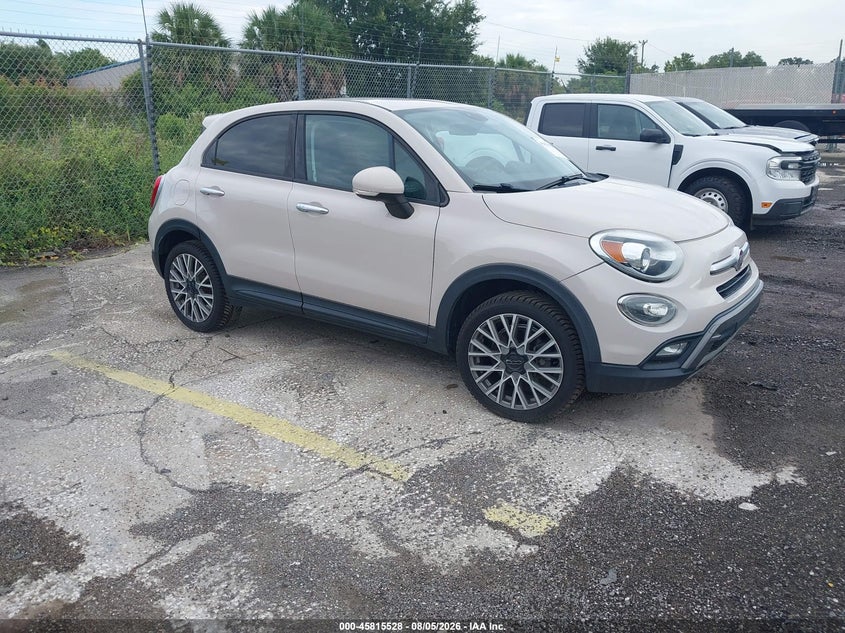 2016 FIAT 500X auction photo 1