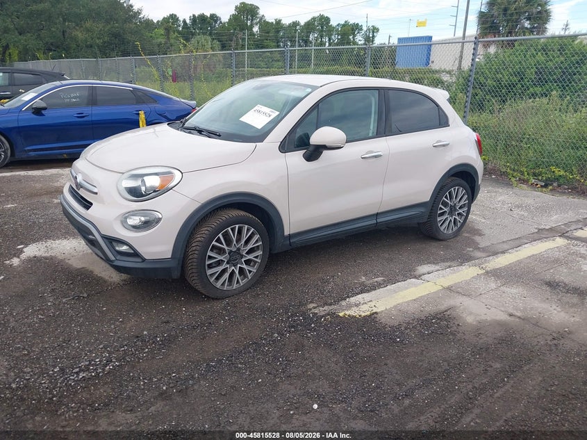 2016 FIAT 500X auction photo 2