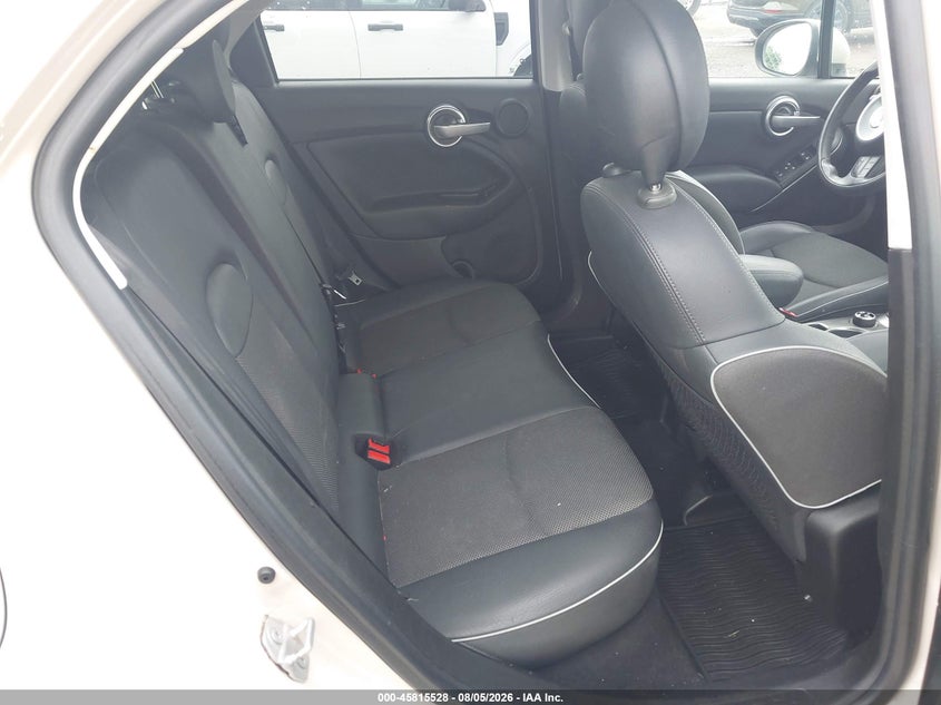 2016 FIAT 500X auction photo 8