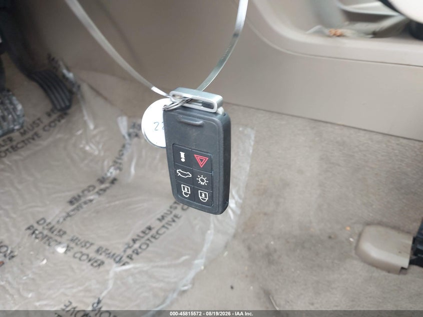 VOLVO XC70 2010 VIN YV4982BZ8A1092815