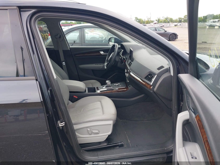 AUDI Q5 - zdjęcie 5