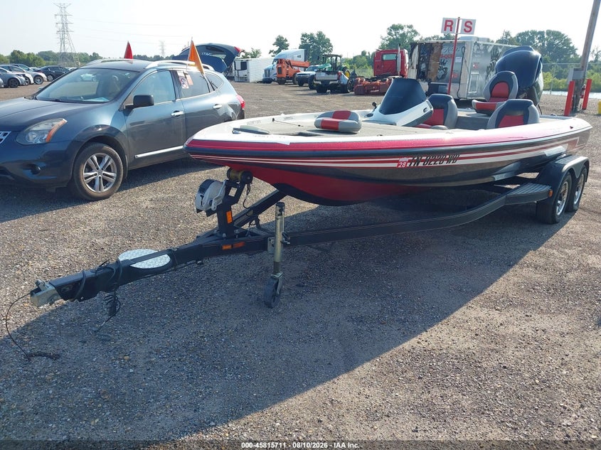 2013 SKEETER ZX20 BASS BOAT auction photo 2