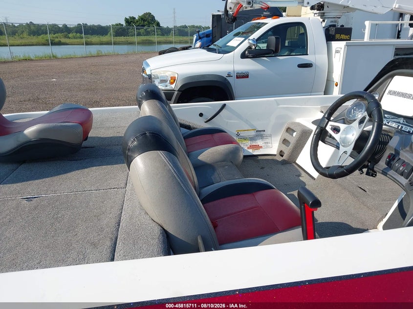 2013 SKEETER ZX20 BASS BOAT auction photo 5