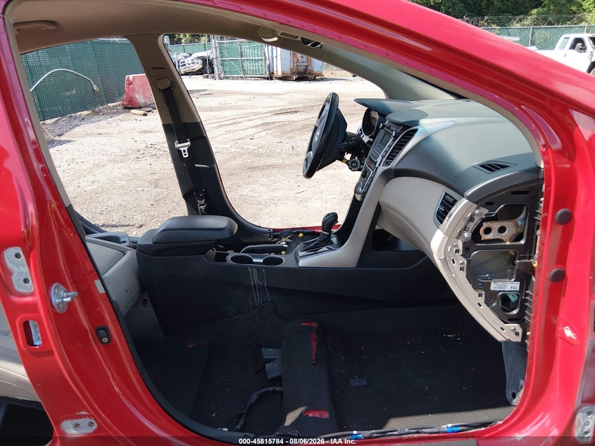 2013 HYUNDAI ELANTRA GT auction photo 5