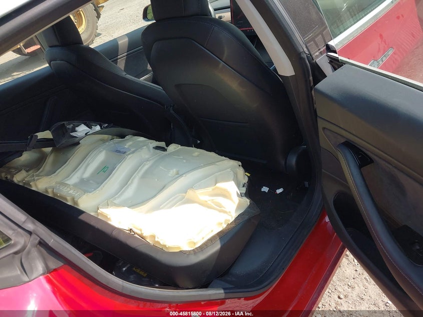 TESLA MODEL 3 - zdjęcie 8