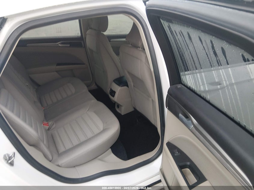 2019 FORD FUSION auction photo 8