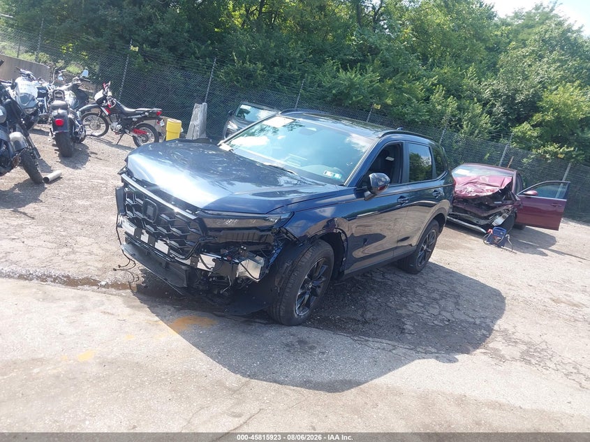 2026 Honda CR-V, Front & Rear, IAAI, VIN 7FARS6H85TE142255 — photo 2