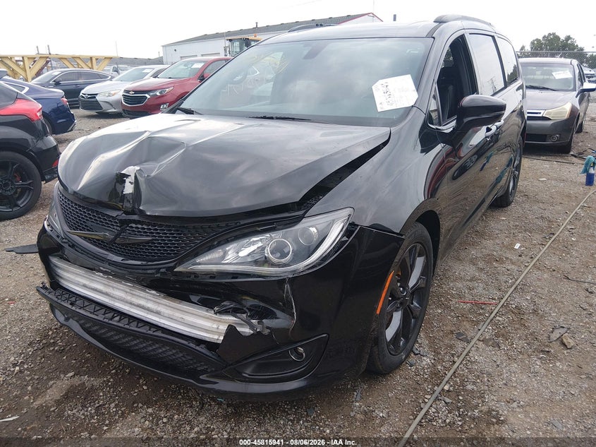 Vin: 2c4rc1gg4jr186558, lot: 46314822, chrysler pacifica limited 20182