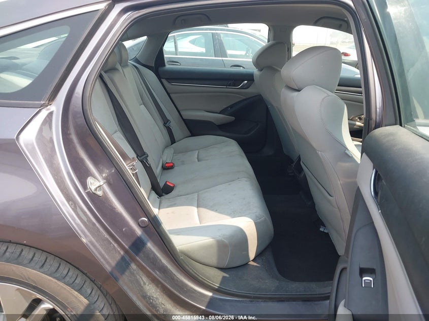2018 HONDA ACCORD auction photo 8