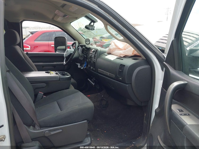2011 CHEVROLET SILVERADO 2500HD auction photo 5