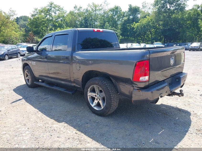 Vin: 3c6rr7kt7jg123666, lot: 46314905, ram 1500 express  4x4 5'7 box 20183