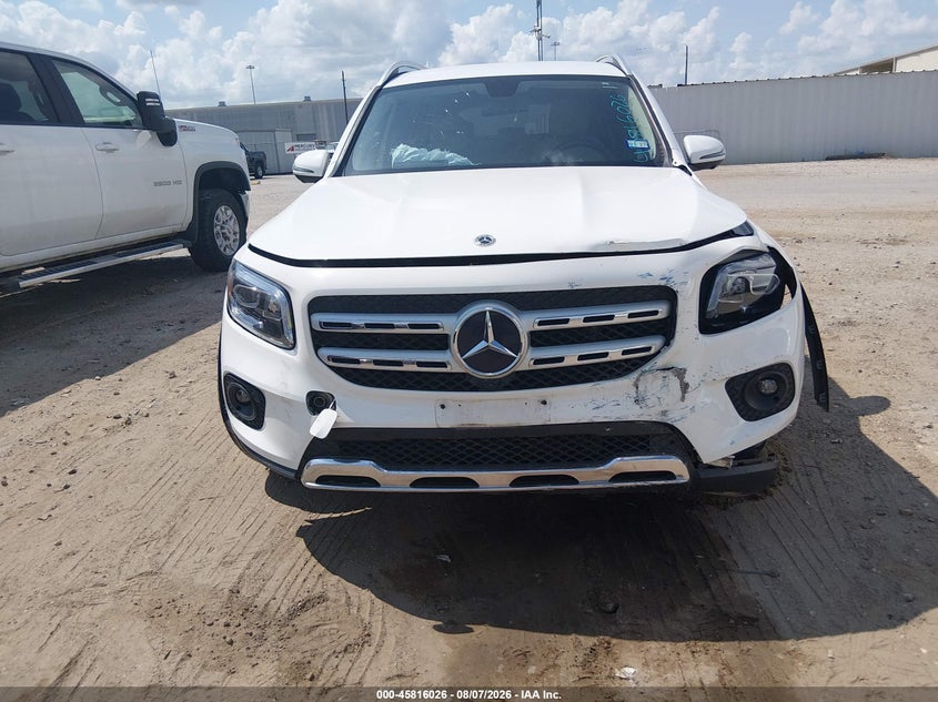 Фото 12 - MERCEDES-BENZ GLB 250