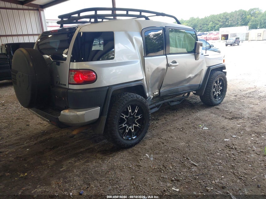 2007 TOYOTA FJ CRUISER auction photo 4