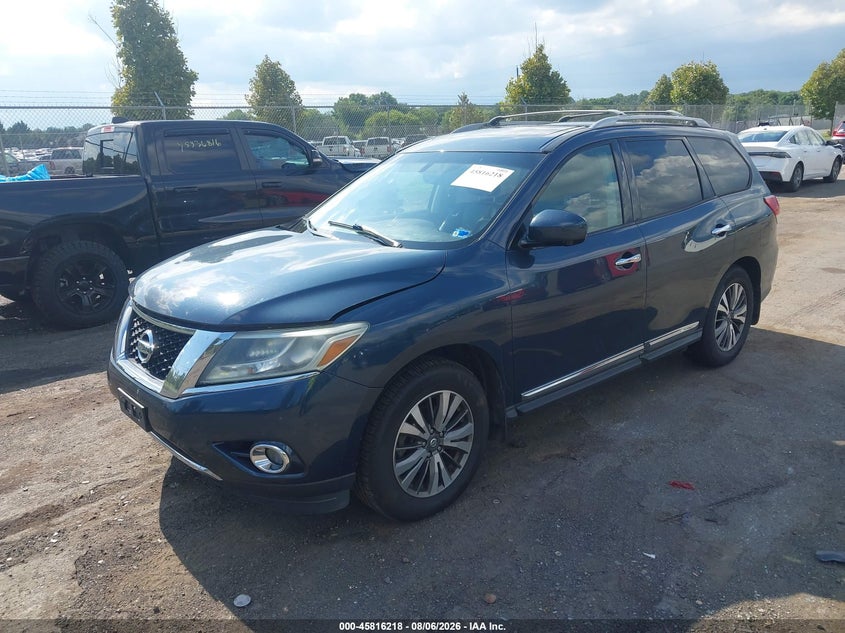 2016 NISSAN PATHFINDER auction photo 2