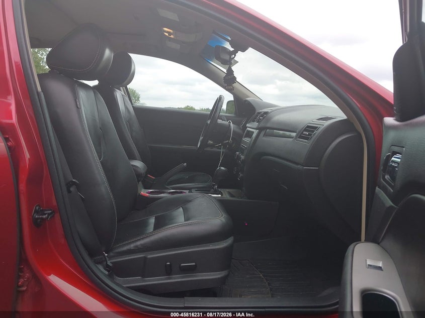2011 FORD FUSION auction photo 5