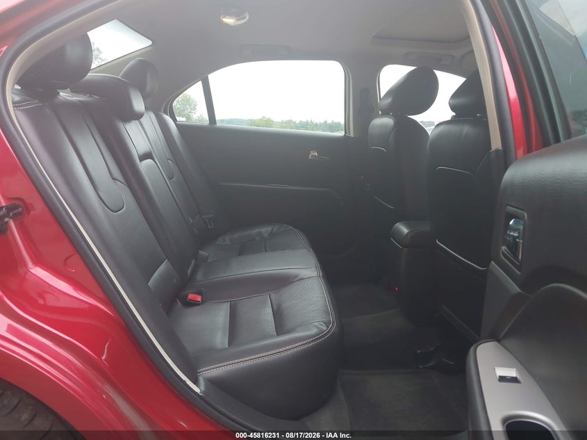 2011 FORD FUSION auction photo 8
