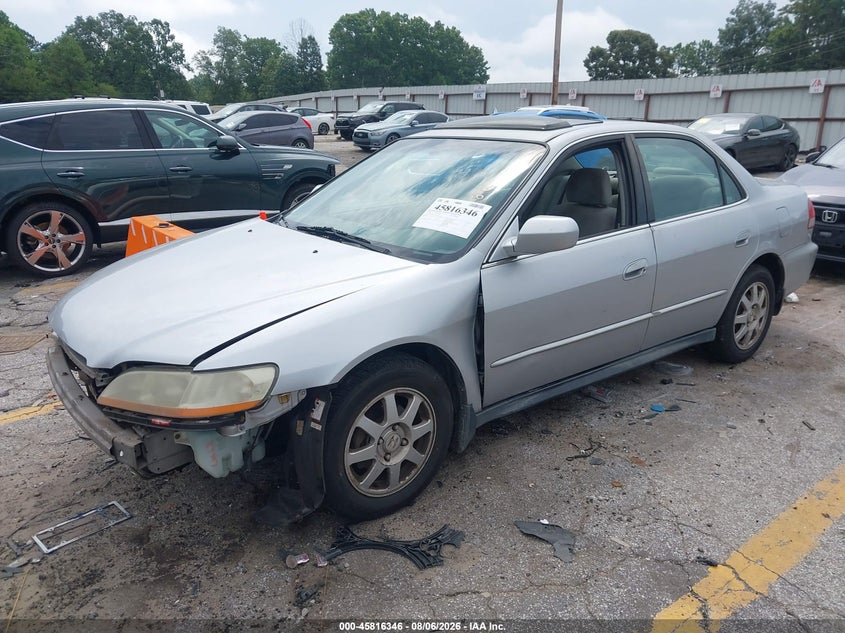 2002 Honda Accord, Front End, IAAI, VIN 1HGCG56732A093752 — photo 2