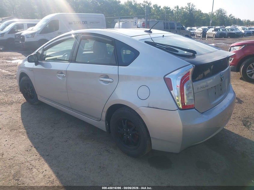 Vin: jtdkn3du7d5579568, lot: 46315277, toyota prius three 20133